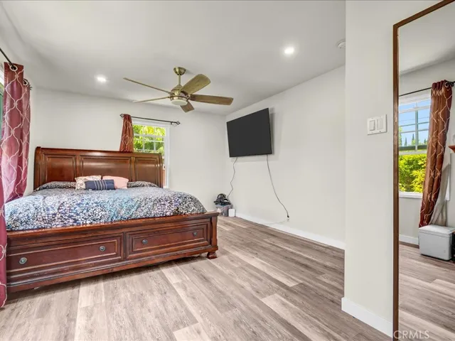5072 Gardenia, Long Beach, California 90807