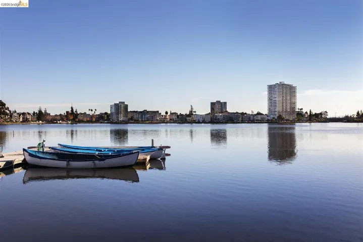 385 Jayne Ave 105, Oakland, California 94610