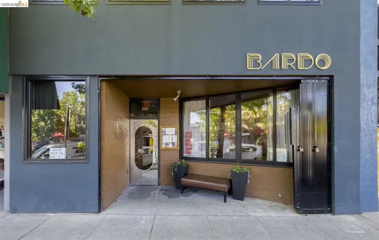385 Jayne Ave 105, Oakland, California 94610