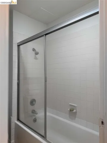 385 Jayne Ave 105, Oakland, California 94610