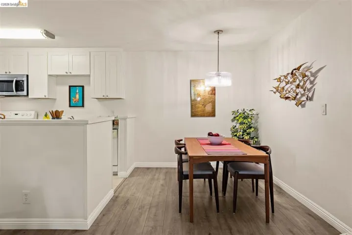 385 Jayne Ave 105, Oakland, California 94610