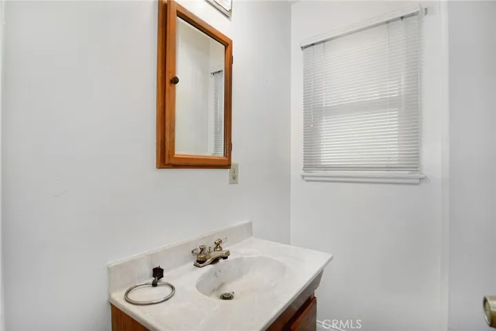 23518 Friar, Woodland Hills, California 91367