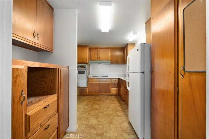 23518 Friar, Woodland Hills, California 91367