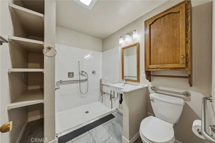 960 Sixth, Lakeport, California 95453