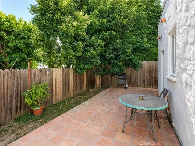 22028 Covello Street A, Canoga Park, California 91303