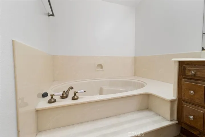 480 -101 Kakkis Drive, Long Beach, California 90803