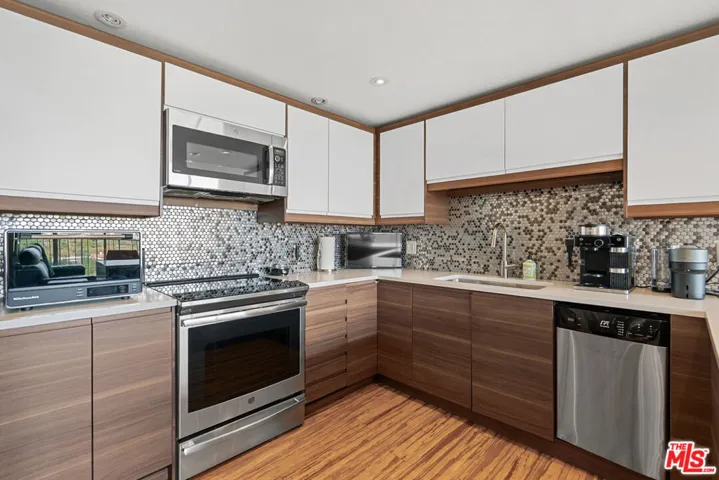 2160 Century Park East 602, Los Angeles, California 90067