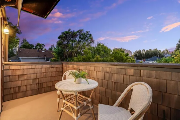 633 Forest Avenue, Palo Alto, California 94301