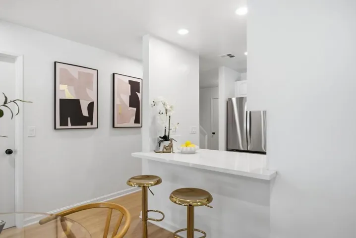 633 Forest Avenue, Palo Alto, California 94301