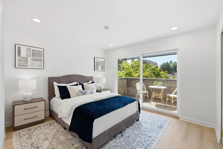 633 Forest Avenue, Palo Alto, California 94301