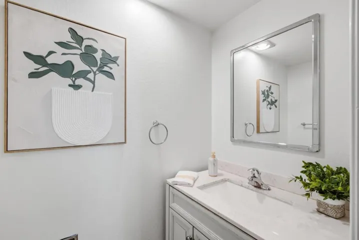 633 Forest Avenue, Palo Alto, California 94301