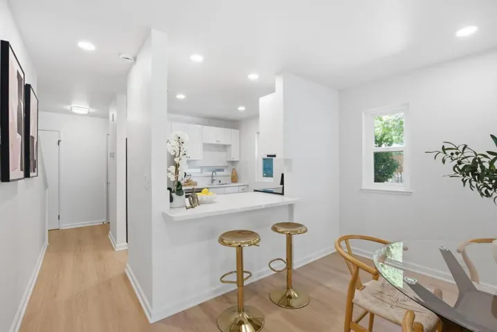 633 Forest Avenue, Palo Alto, California 94301