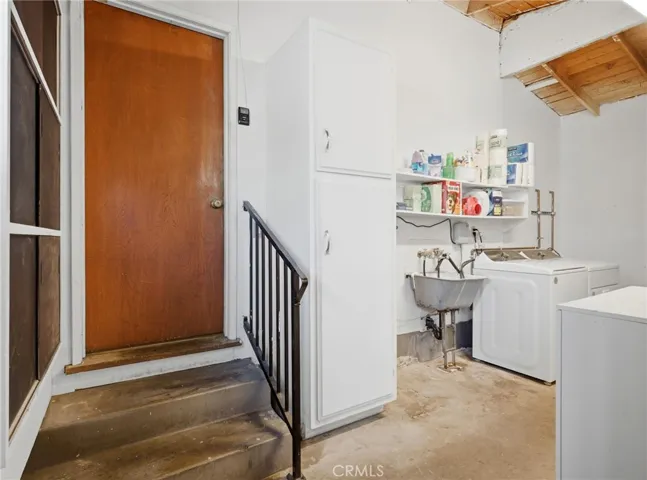 1484 W Maxzim Avenue, Fullerton, California 92833