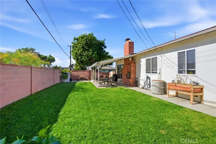 1484 W Maxzim Avenue, Fullerton, California 92833