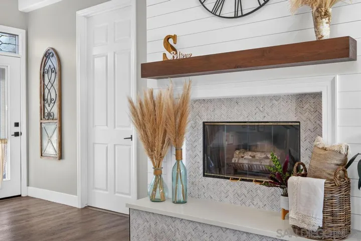 1596 Aldorado Drive, San Diego, California 92084