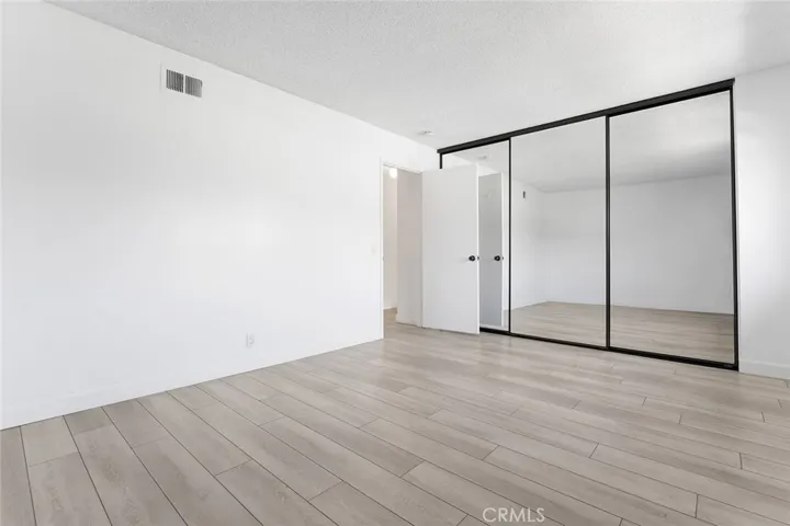 17 Hollowglen, Irvine, California 92604