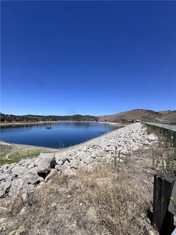 2296 Big Bear Lane, Paso Robles, California 93446