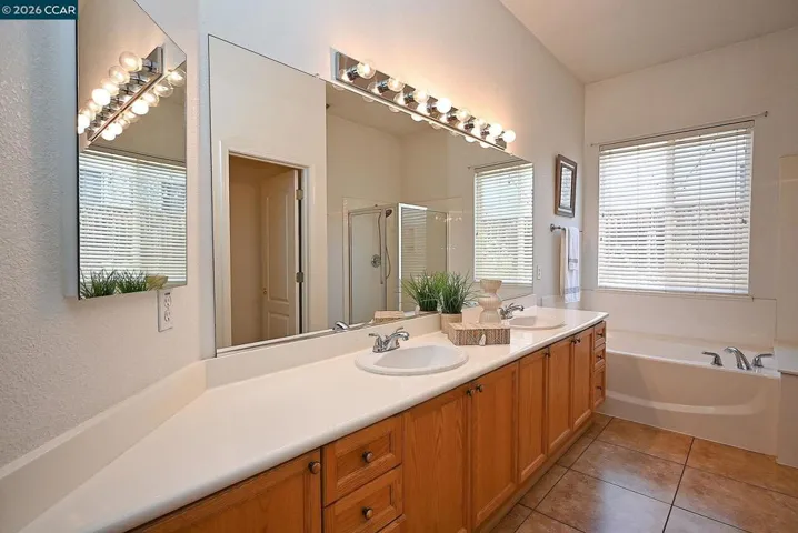 1725 Hazeltine Way, Fairfield, California 94533
