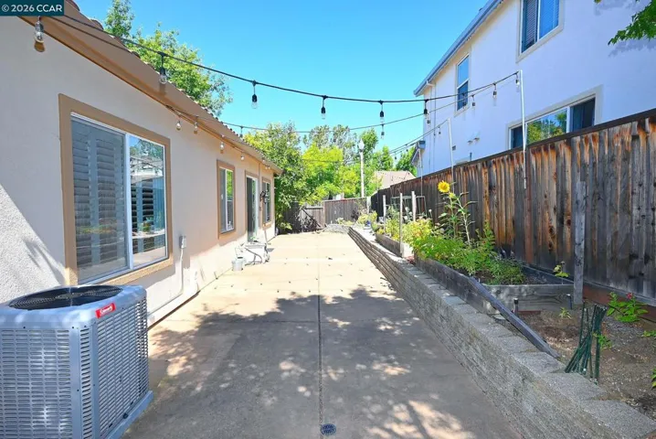 1725 Hazeltine Way, Fairfield, California 94533