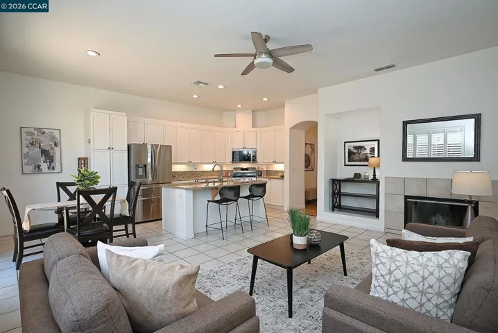 1725 Hazeltine Way, Fairfield, California 94533