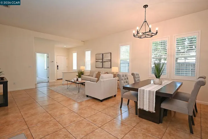 1725 Hazeltine Way, Fairfield, California 94533