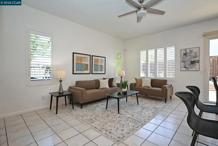 1725 Hazeltine Way, Fairfield, California 94533