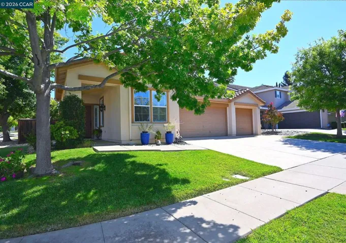 1725 Hazeltine Way, Fairfield, California 94533