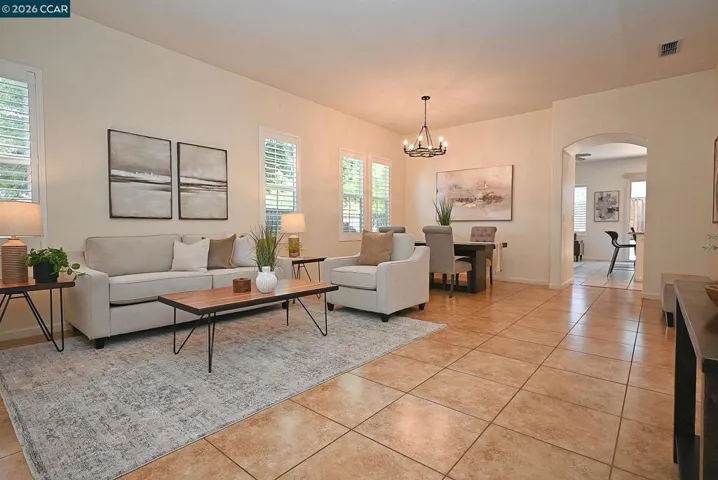 1725 Hazeltine Way, Fairfield, California 94533