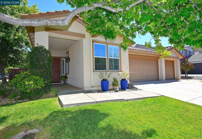 1725 Hazeltine Way, Fairfield, California 94533