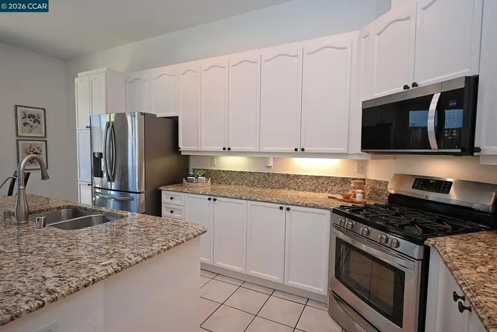 1725 Hazeltine Way, Fairfield, California 94533