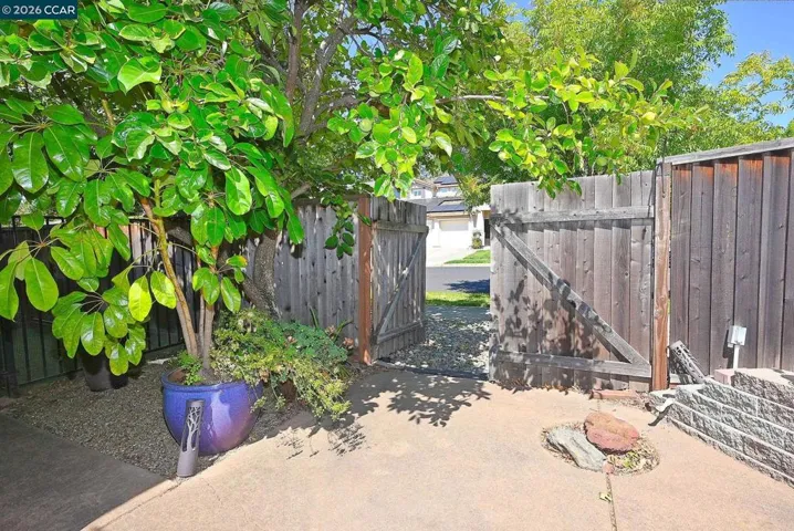 1725 Hazeltine Way, Fairfield, California 94533