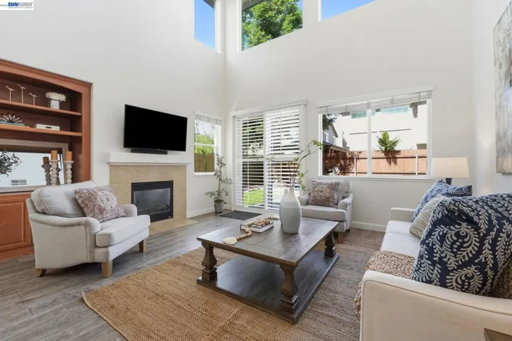 15 Vitruvius Ct, Oakley, California 94561