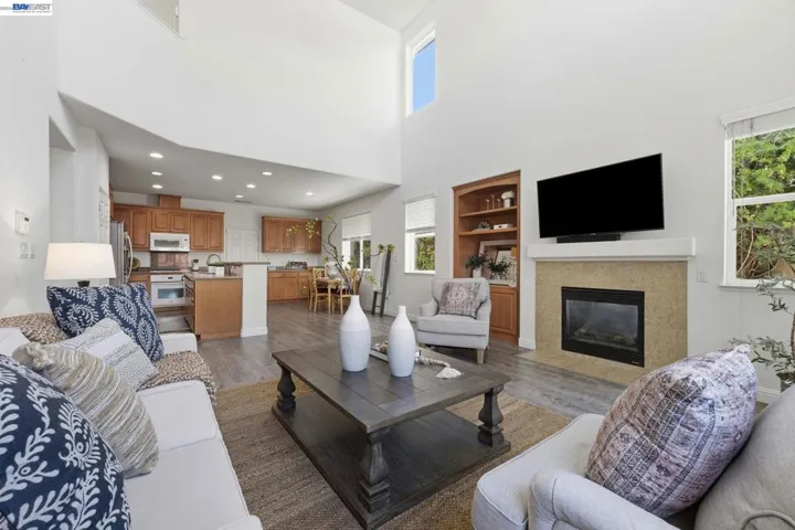 15 Vitruvius Ct, Oakley, California 94561