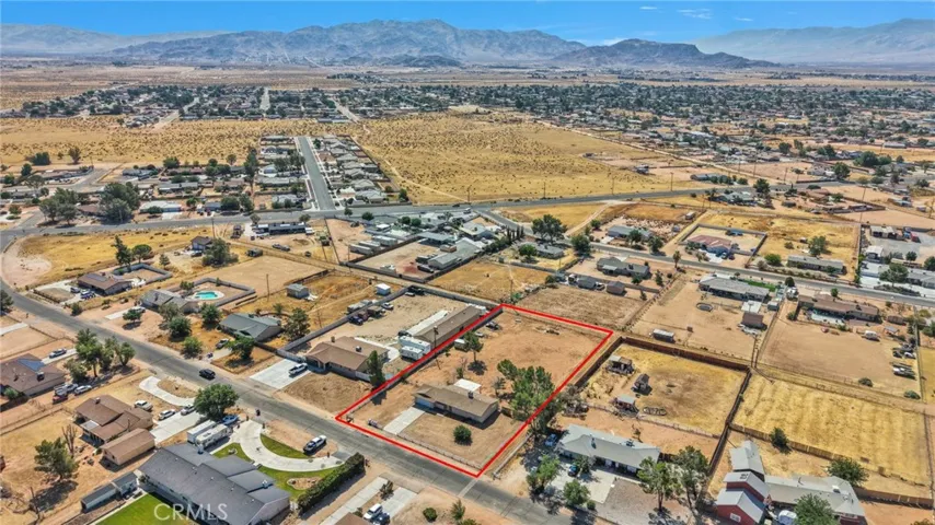 15075 Flathead Road, Apple Valley, California 92307