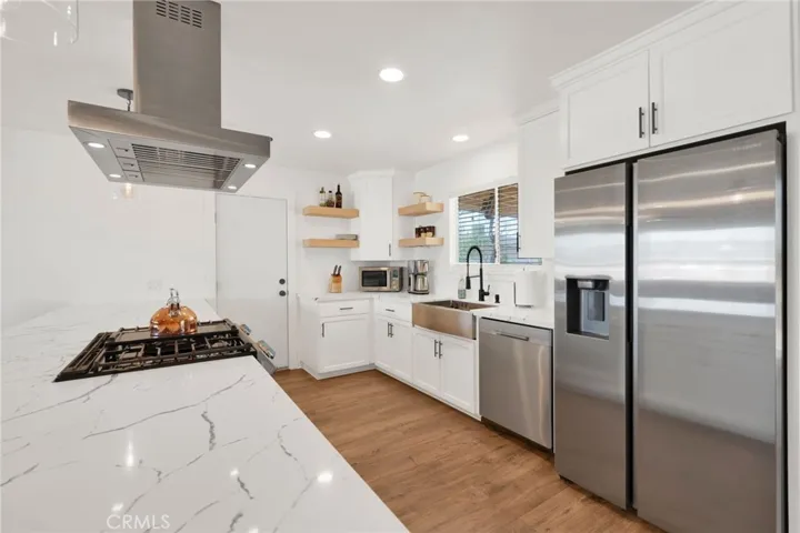 15075 Flathead Road, Apple Valley, California 92307
