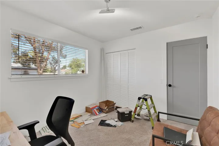 15075 Flathead Road, Apple Valley, California 92307