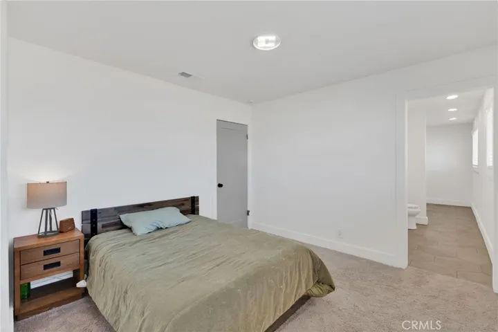 15075 Flathead Road, Apple Valley, California 92307