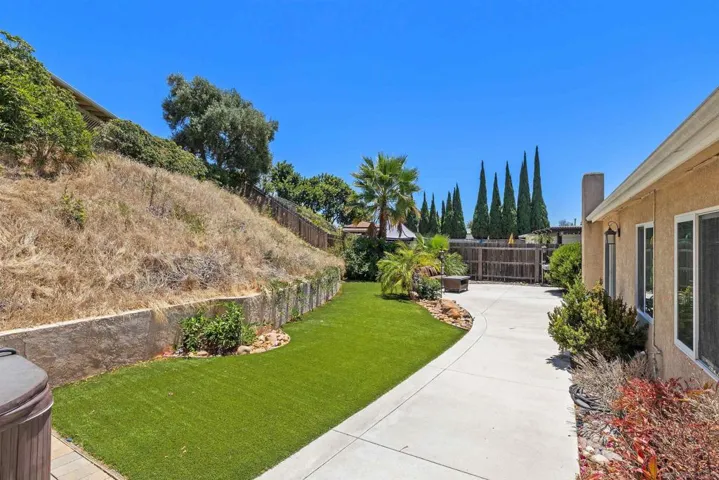 5371 Swarthmore St., La Mesa, California 91942