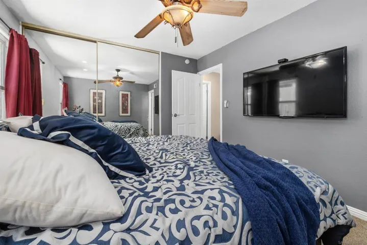 5371 Swarthmore St., La Mesa, California 91942