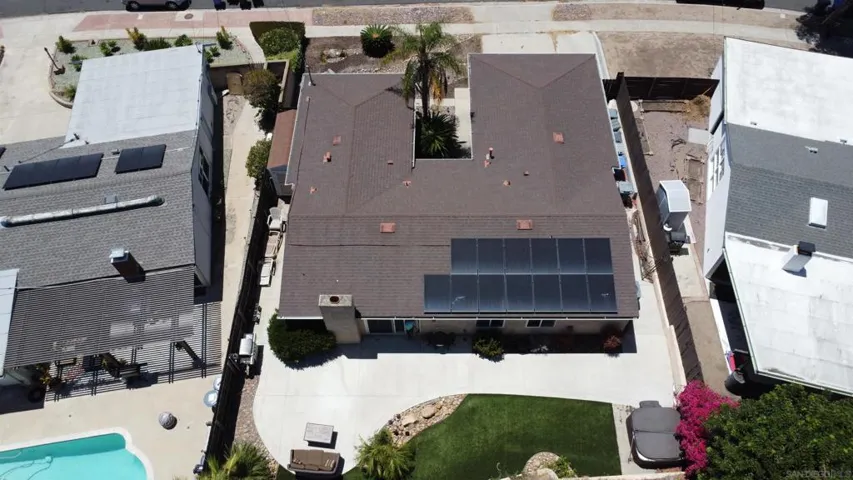 5371 Swarthmore St., La Mesa, California 91942