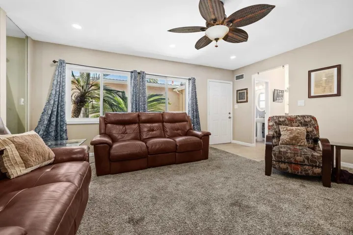 5371 Swarthmore St., La Mesa, California 91942
