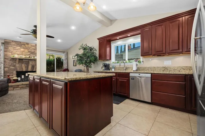 5371 Swarthmore St., La Mesa, California 91942