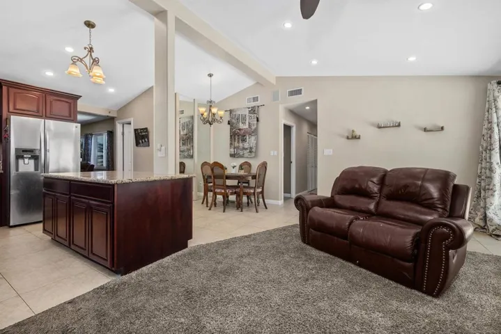 5371 Swarthmore St., La Mesa, California 91942