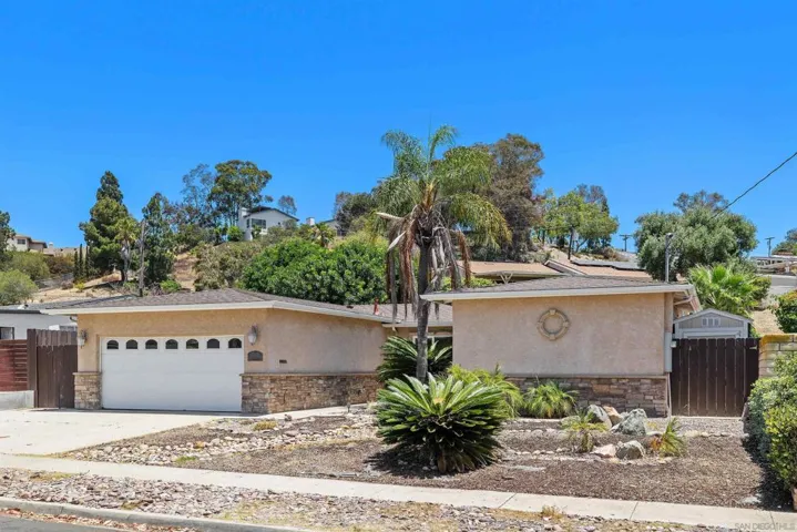 5371 Swarthmore St., La Mesa, California 91942