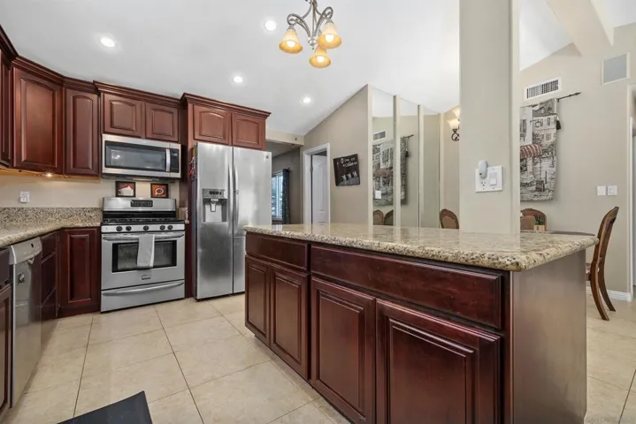 5371 Swarthmore St., La Mesa, California 91942