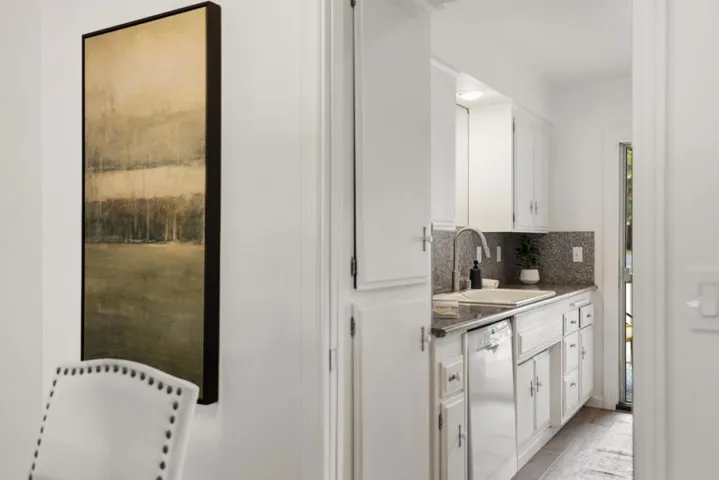 810 Lighthouse Avenue 206, Pacific Grove, California 93950