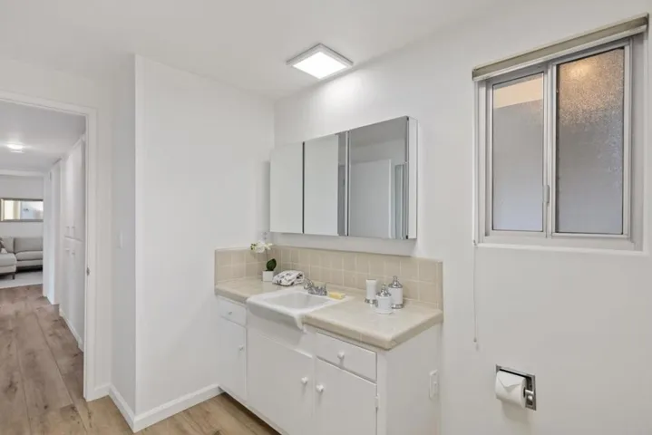 810 Lighthouse Avenue 206, Pacific Grove, California 93950