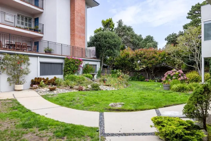 810 Lighthouse Avenue 206, Pacific Grove, California 93950