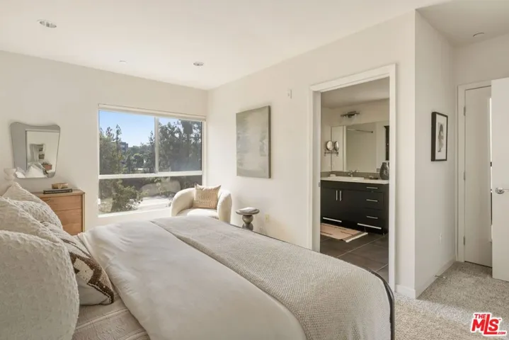 159 W Green Street 407a, Pasadena, California 91105