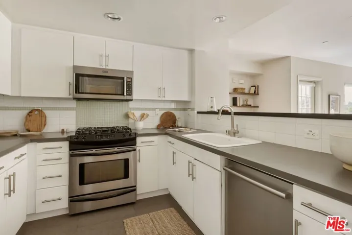 159 W Green Street 407a, Pasadena, California 91105